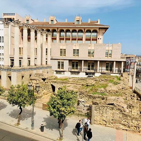 Apartamento Templo Romano Кордоба Екстериор снимка