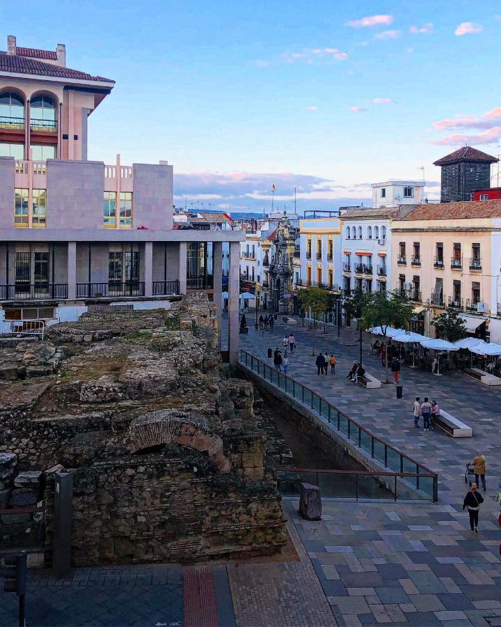 Apartamento Templo Romano Кордоба Екстериор снимка