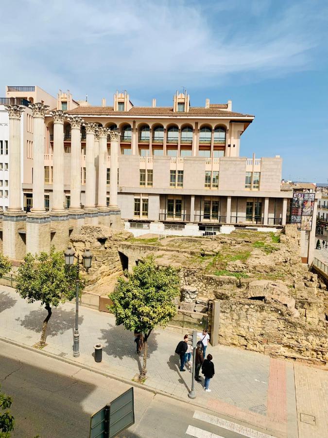 Apartamento Templo Romano Кордоба Екстериор снимка